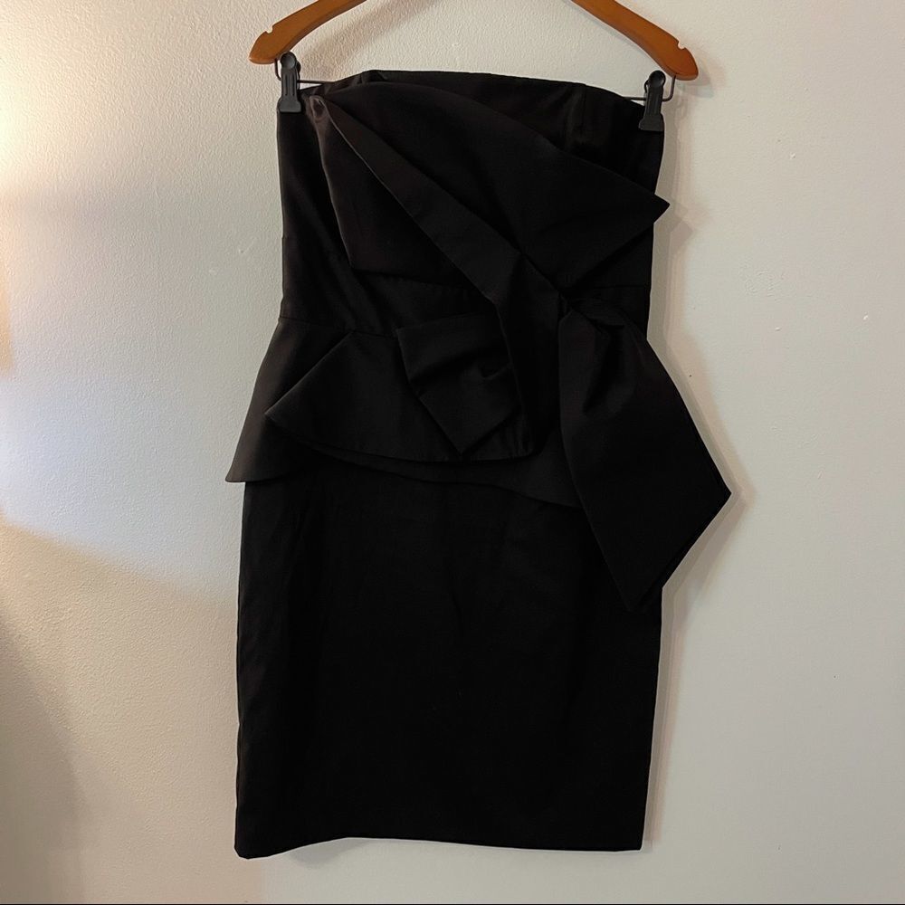 NWT Black size 8 Black and white formal strapless professional dress